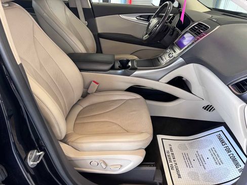 Used 2019 Lincoln Nautilus Reserve AWD/4WD image 15