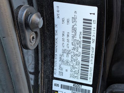 Used 2018 Toyota Tacoma TRD Off-Road image 22