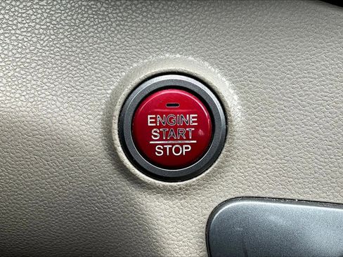 Used 2017 Honda Odyssey EX-L image 32