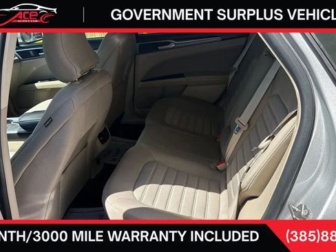 Used 2019 Ford Fusion SE FWD image 10
