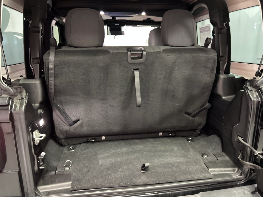 Used 2024 Jeep Wrangler Sport AWD/4WD image 24