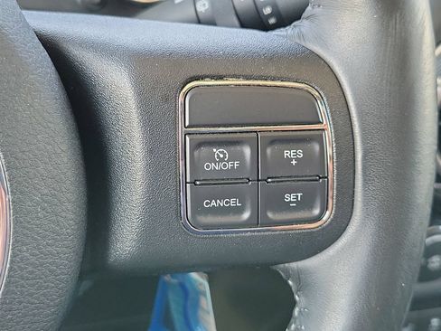Used 2017 Jeep Wrangler Unlimited Sahara w/ Max Tow Package AWD/4WD image 15