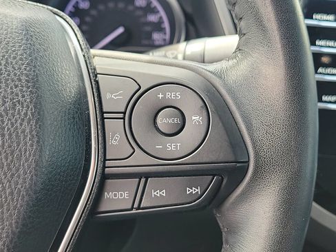 Used 2019 Toyota Camry SE w/ Convenience Package FWD image 26