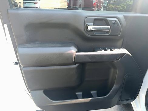 Used 2023 GMC Sierra 1500 Pro w/ Pro Value Package AWD/4WD image 11