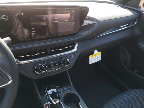 New 2026 Buick Envista Preferred w/ Convenience I Package image 8