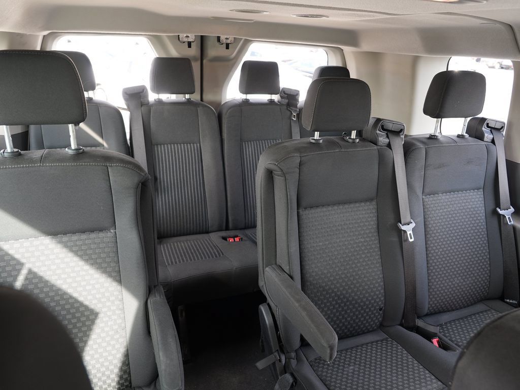 Used 2023 Ford Transit 350 XLT RWD image 28