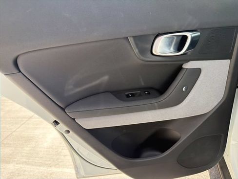 Used 2023 Polestar Polestar 2 w/ Pilot Pack AWD/4WD image 18