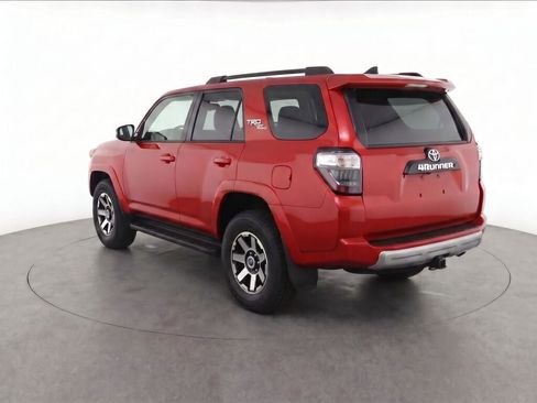 Certified 2023 Toyota 4Runner TRD Off-Road Premium w/ Moonroof Package AWD/4WD image 38