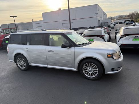 Used 2013 Ford Flex SEL image 4