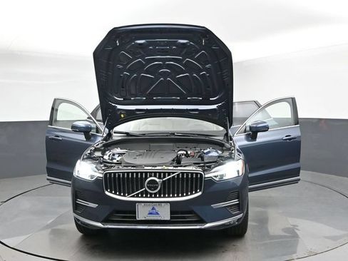 Used 2023 Volvo XC60 B5 Ultimate w/ Climate Package AWD/4WD image 50