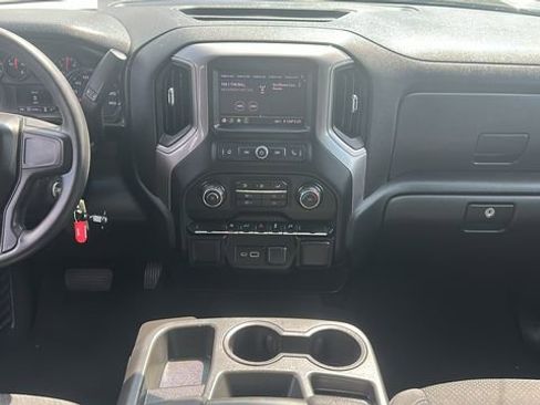 Used 2021 Chevrolet Silverado 1500 Custom image 24