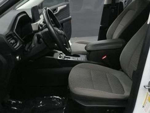 Used 2022 Ford Escape SE w/ Convenience Package AWD/4WD image 9