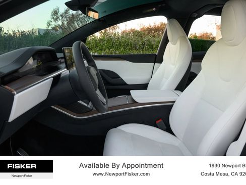 Used 2024 Tesla Model X image 13