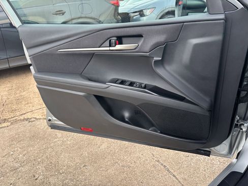 Used 2025 Toyota Camry LE image 20