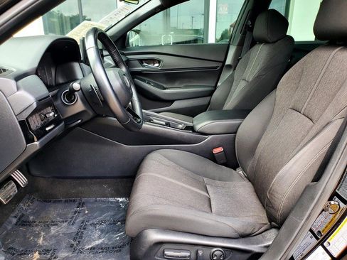 Used 2025 Honda Accord Sport image 12