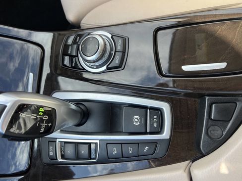 Used 2013 BMW 528i xDrive Sedan image 12