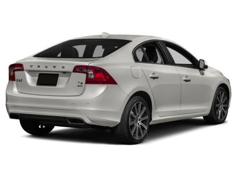 Used 2015 Volvo S60 T5 Platinum image 5