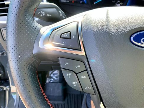 Used 2021 Ford Edge ST-Line FWD image 22