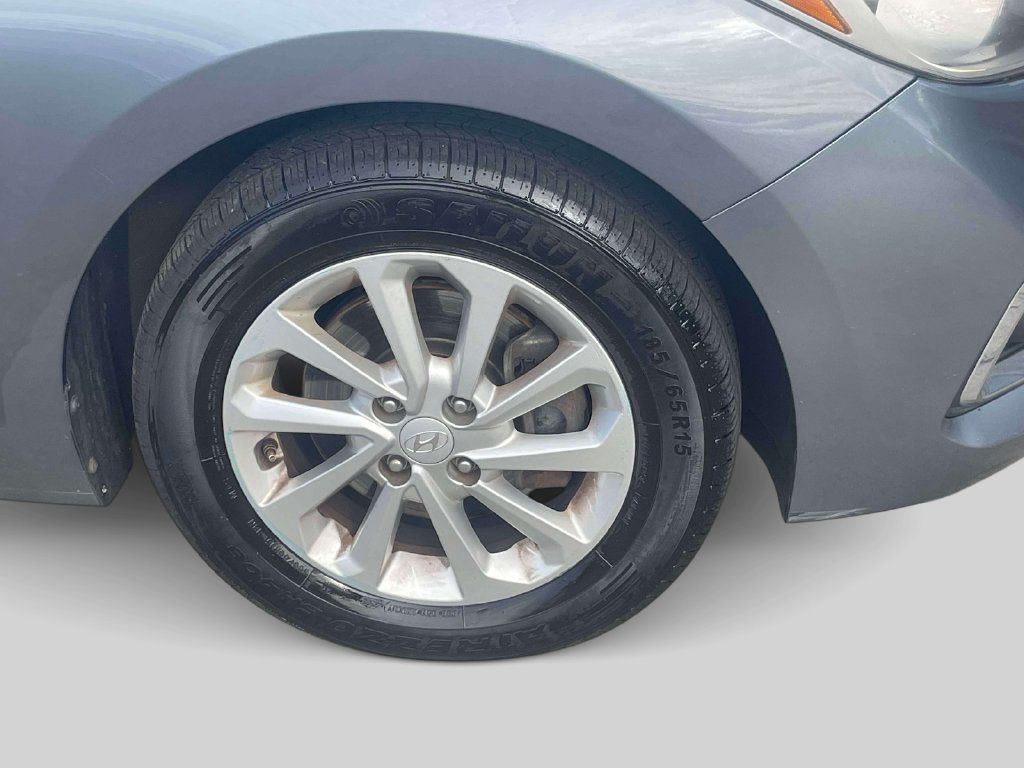 Used 2019 Hyundai Accent SEL FWD image 9