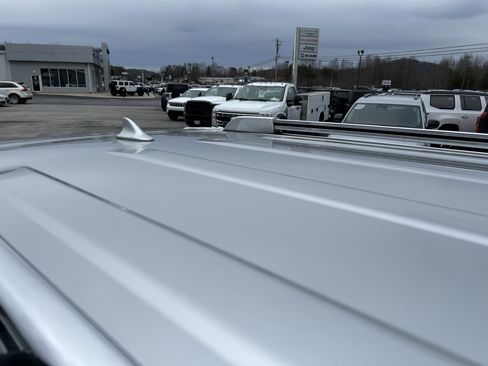 Used 2013 Toyota 4Runner SR5 w/ Convenience Pkg image 54