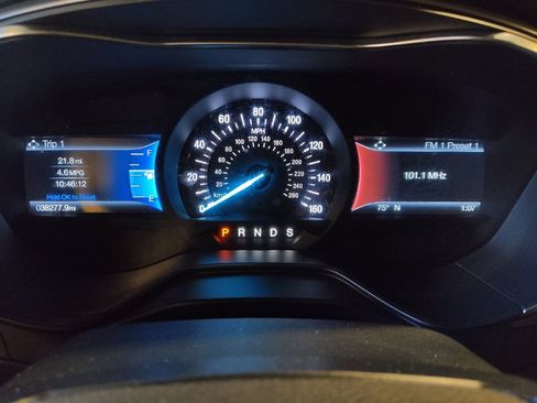 Used 2020 Ford Fusion SE image 23