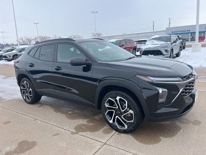 Used 2025 Chevrolet Trax RS w/ Driver Confidence Package