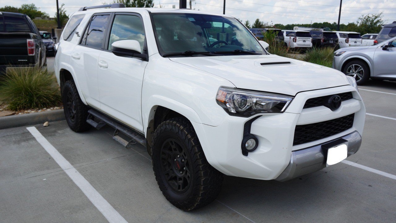 Used 2019 Toyota 4Runner TRD Off-Road AWD/4WD image 3