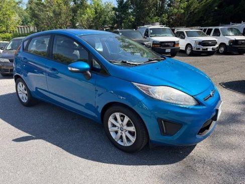 Used 2013 Ford Fiesta SE FWD image 7
