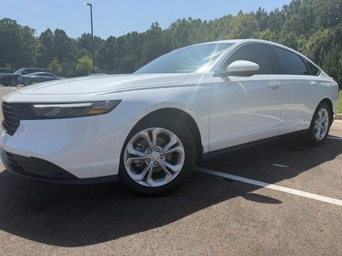 Used 2026 Honda Accord LX image 9