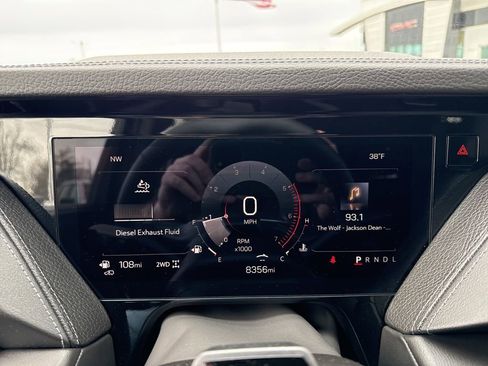 Used 2025 GMC Yukon Denali w/ Denali Reserve Package image 29