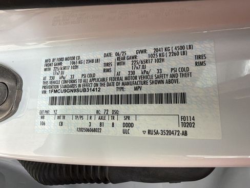 Used 2025 Ford Escape Active AWD/4WD image 26