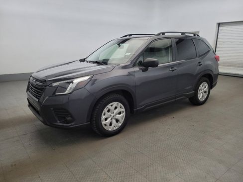 Used 2023 Subaru Forester image 2