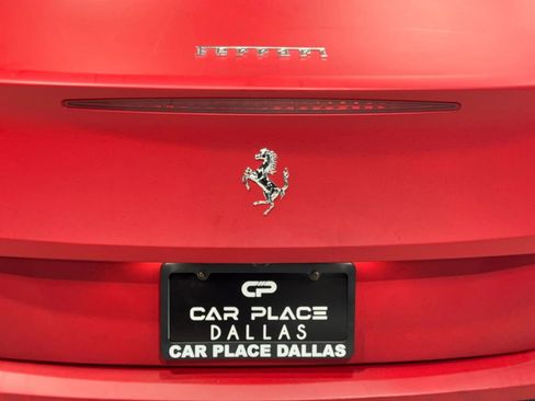 Used 2016 Ferrari California T image 23