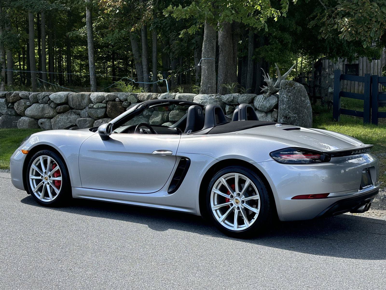 Used 2022 Porsche 718 Boxster S RWD image 14