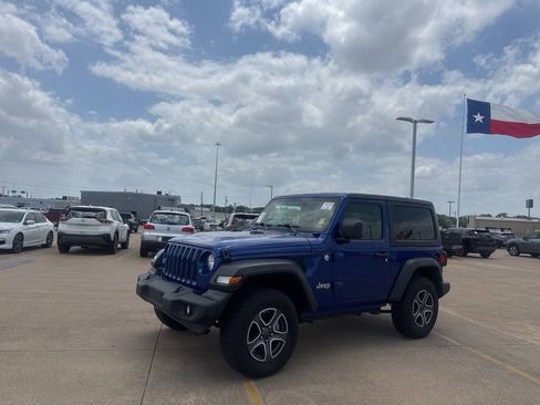 Used 2020 Jeep Wrangler Sport AWD/4WD image 8
