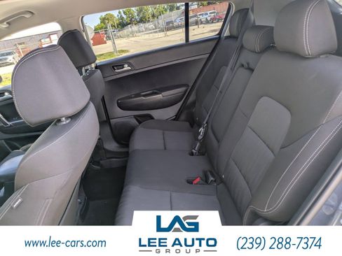 Used 2021 Kia Sportage LX AWD/4WD image 12