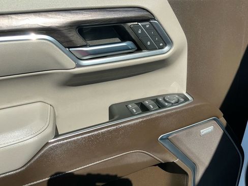 Used 2024 Chevrolet Silverado 1500 LTZ w/ Technology Package AWD/4WD image 16