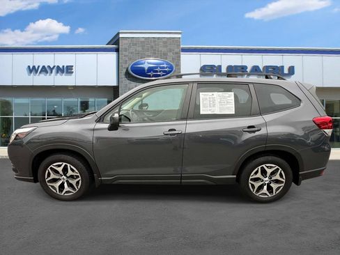 Certified 2023 Subaru Forester Premium AWD/4WD image 5
