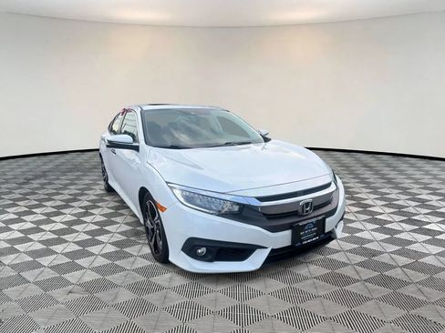 Used 2016 Honda Civic Touring image 1