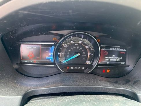 Used 2018 Ford Explorer XLT w/ Equipment Group 202A AWD/4WD image 8