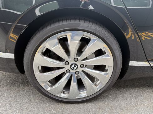 Used 2021 Bentley Flying Spur W12 AWD/4WD image 30