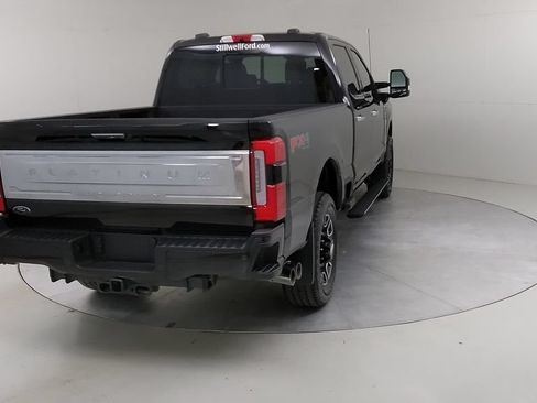 Certified 2024 Ford F250 Platinum AWD/4WD image 15