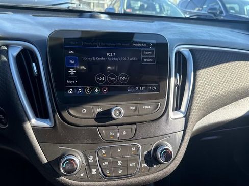 Used 2023 Chevrolet Malibu LT image 24