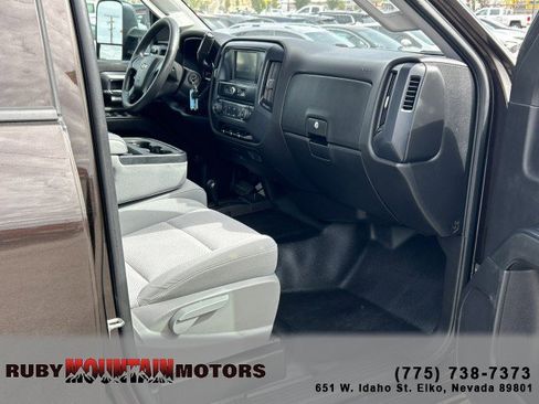Used 2019 Chevrolet Silverado 2500 W/T image 23