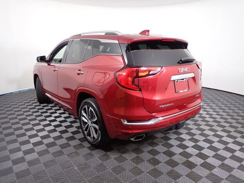 Used 2019 GMC Terrain Denali w/ Advanced Safety Package AWD/4WD image 15