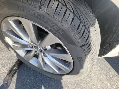 Used 2016 Toyota Camry LE image 15