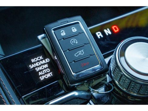 Used 2024 Jeep Grand Cherokee Summit AWD/4WD image 28