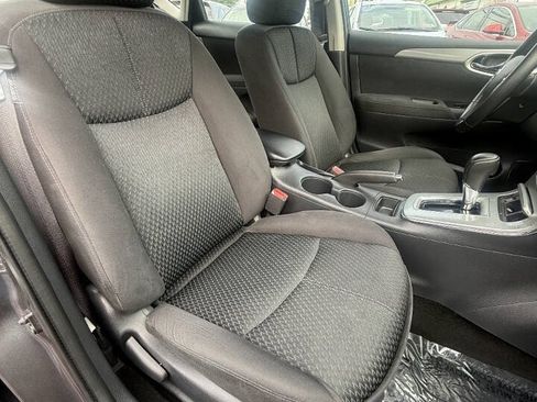 Used 2014 Nissan Sentra SR w/ SR Driver Package FWD image 22