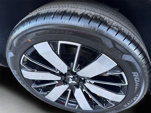 New 2026 Mitsubishi Outlander SE FWD image 14