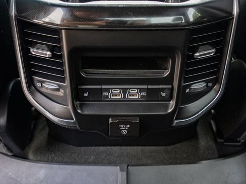 Used 2021 RAM 1500 Laramie AWD/4WD image 9